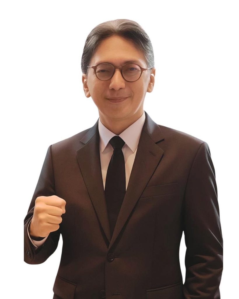 photo 2025 12 12 05 42 33